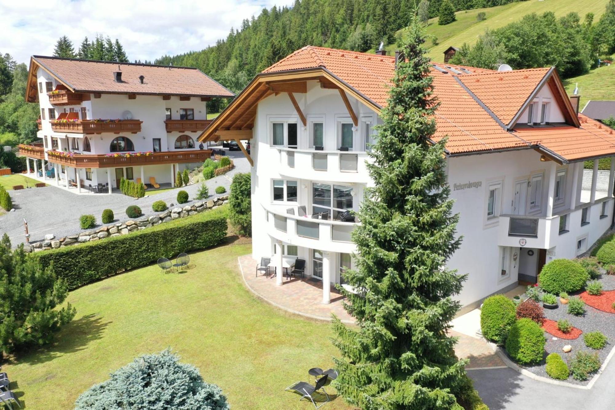 Hotel Romantica Jerzens Bagian luar foto